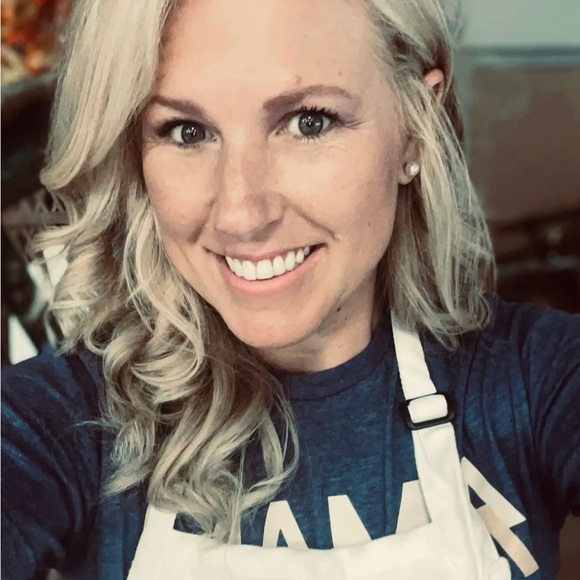 Meet your Posher, Amber - Picture 2 of 2